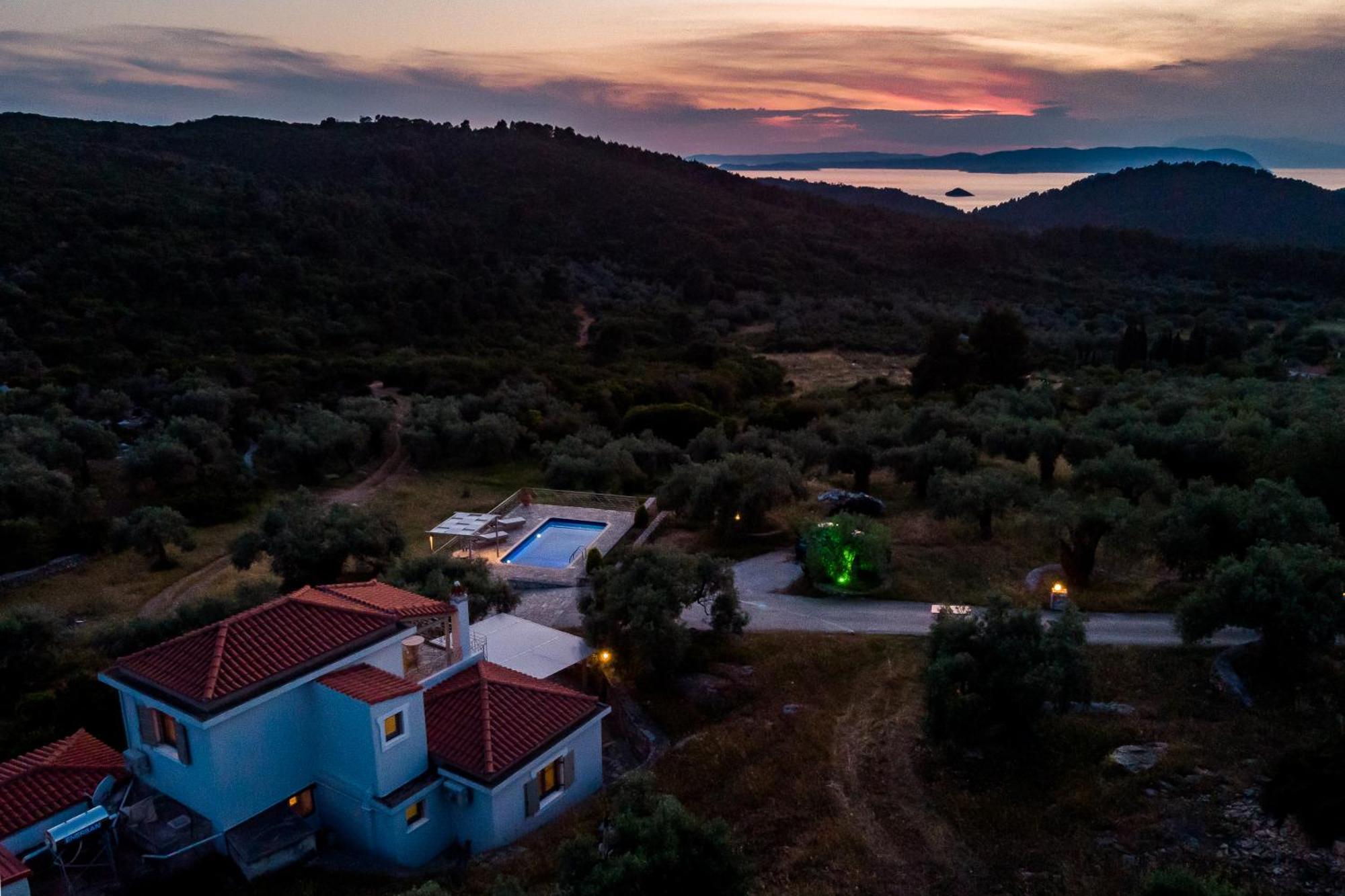 Nektaria * Alikias