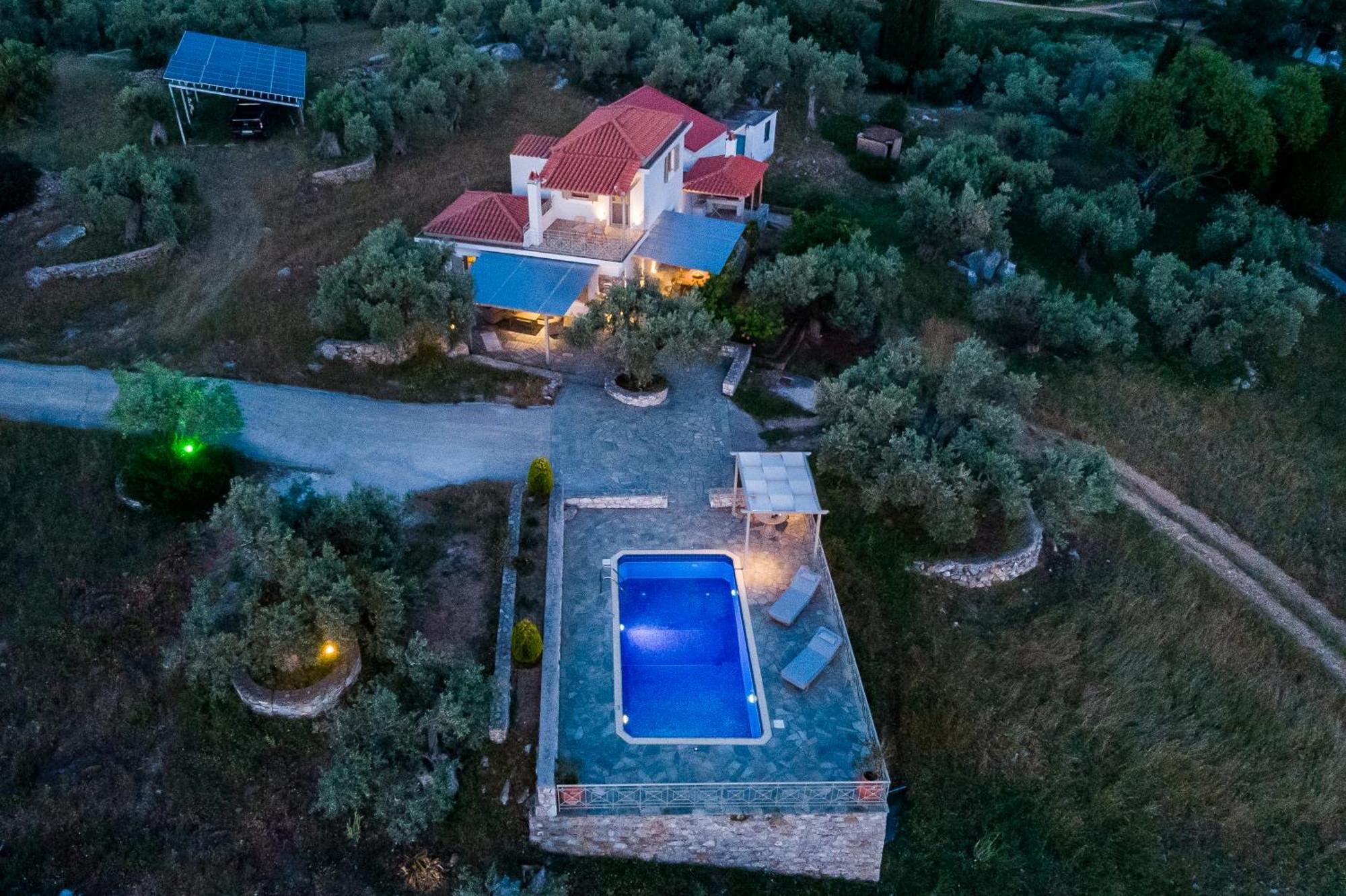 Nektaria Alikias